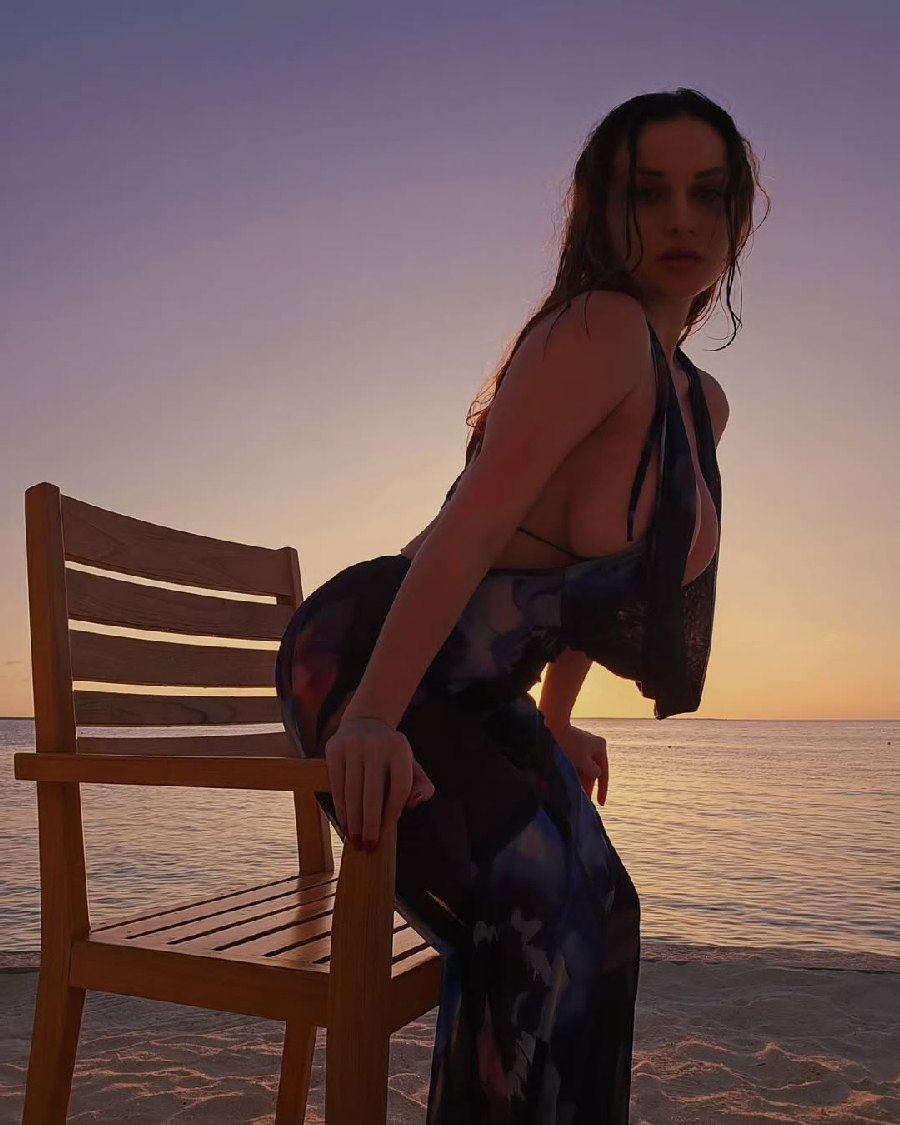 Sexy girl Miranda Faith nude in Jaboatan dos Guararapis