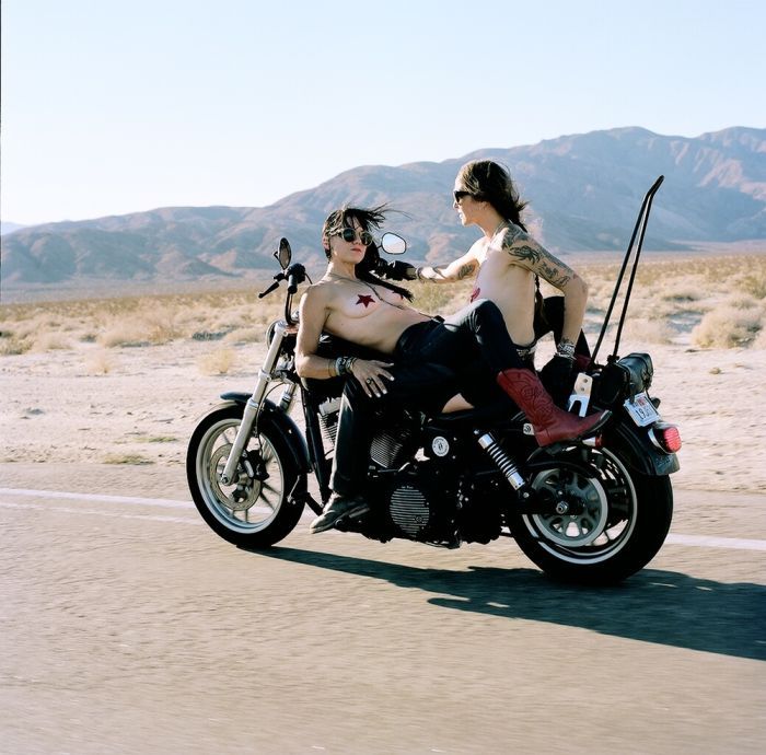 Girls on a motorcycle in Jaboatan dos Guararapis