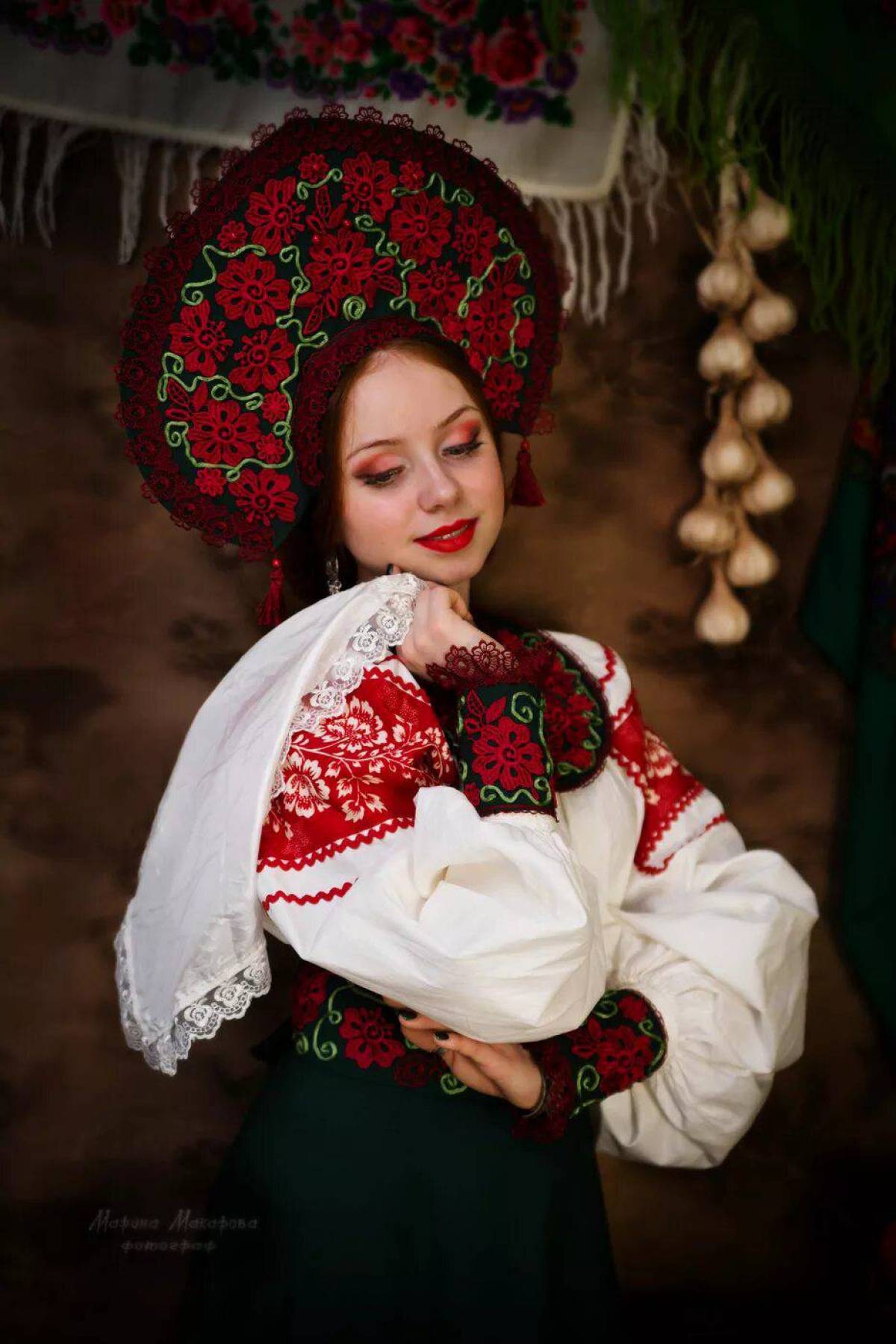 Women in Slavic costumes underwear in Jaboatan dos Guararapis
