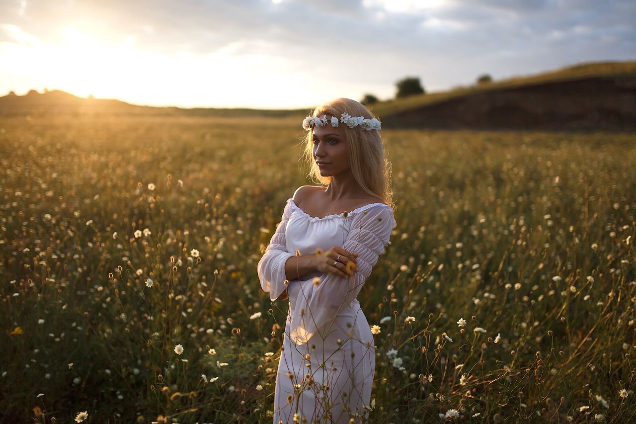 Girls in Slavic costumes in Jaboatan dos Guararapis